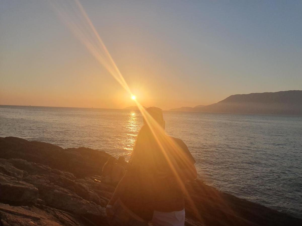 Bangalo Com Vista Para O Mar No Condominio Yacamim Ilhabela Praia Do Curral Dış mekan fotoğraf